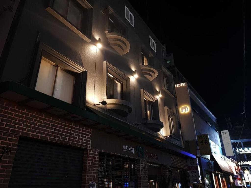 Hotel Elephant Busan Dış mekan fotoğraf